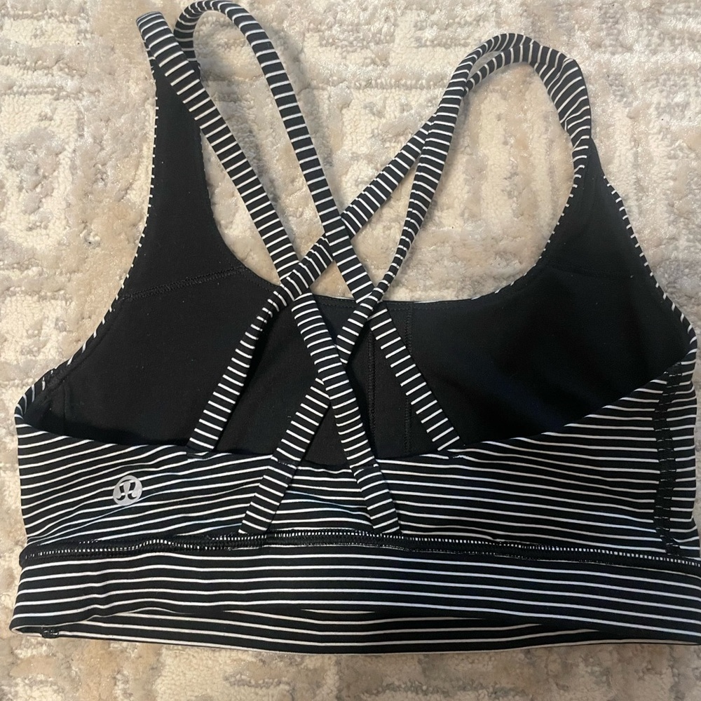 Lululemon Free to be bra - size 4